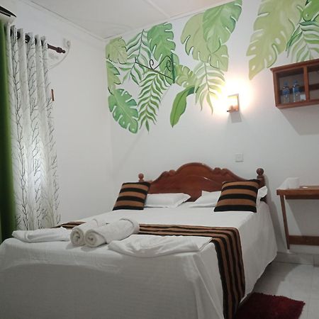 Goalma Family Holiday Resort & Restaurant Anuradhapura Bagian luar foto