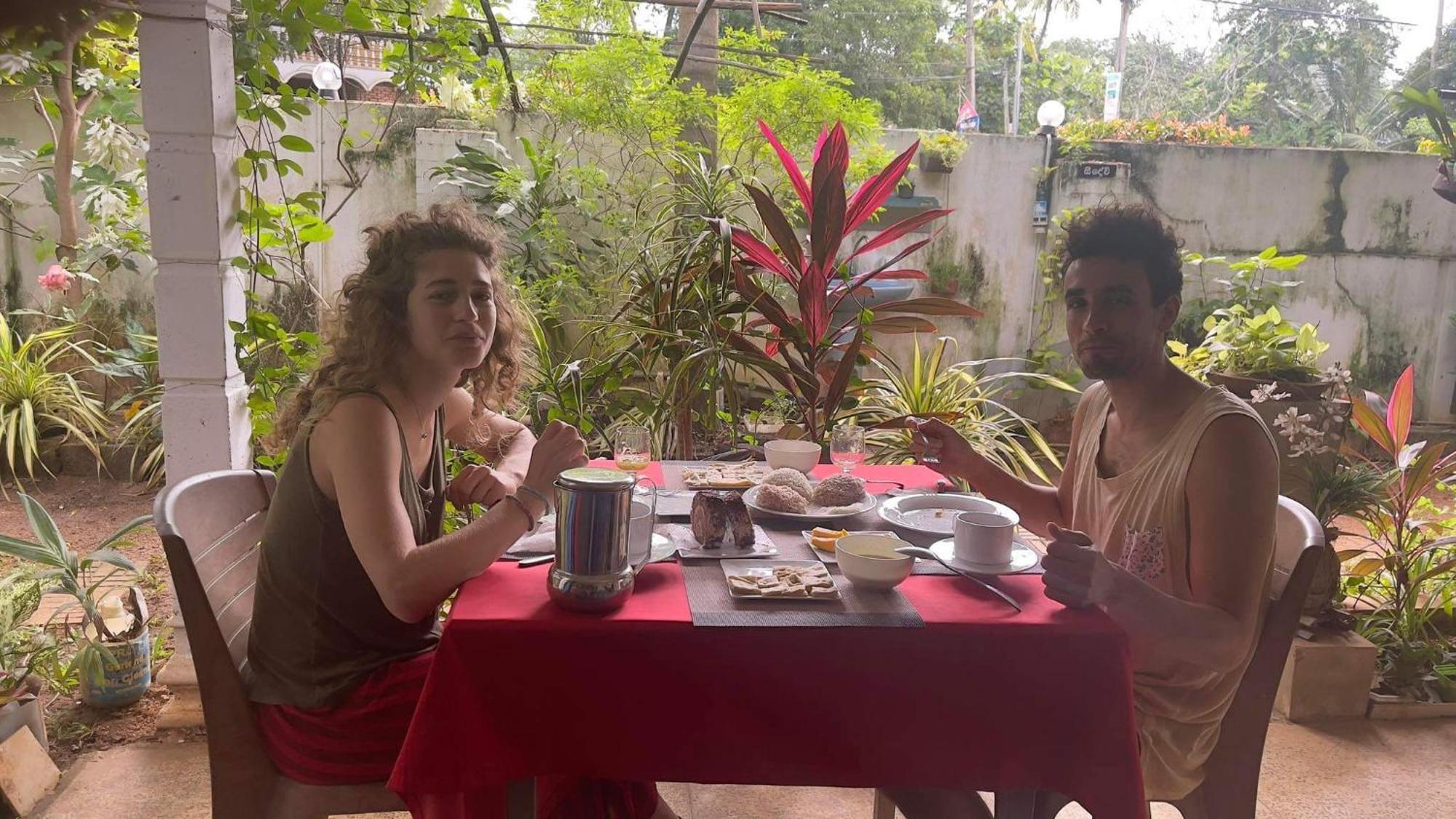 Goalma Family Holiday Resort & Restaurant Anuradhapura Bagian luar foto