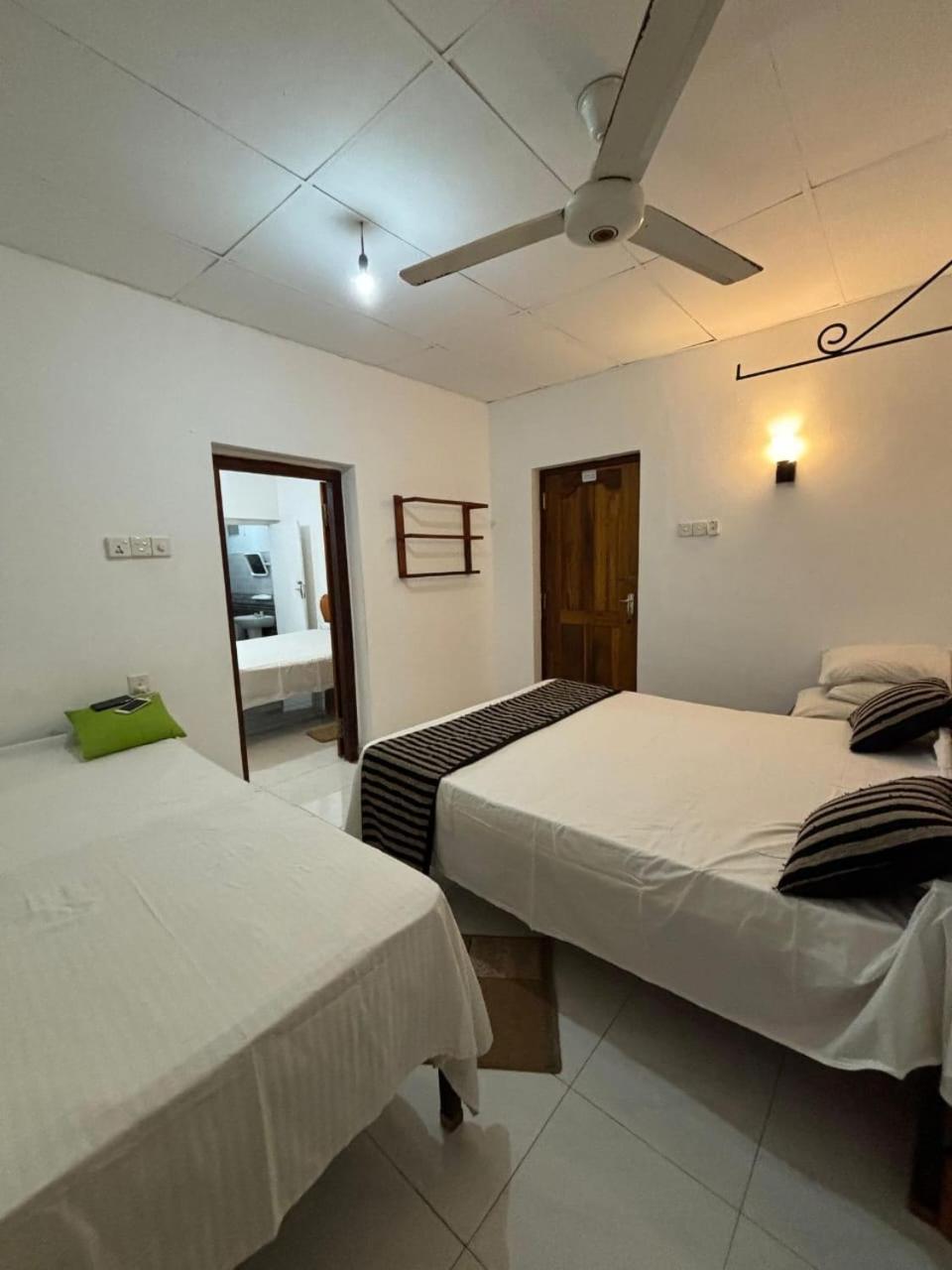 Goalma Family Holiday Resort & Restaurant Anuradhapura Bagian luar foto