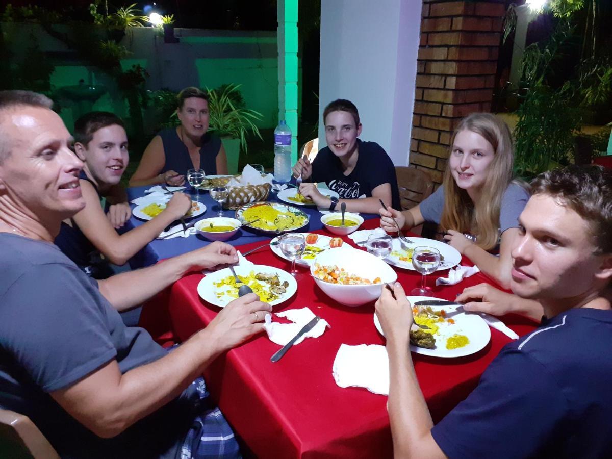 Goalma Family Holiday Resort & Restaurant Anuradhapura Bagian luar foto